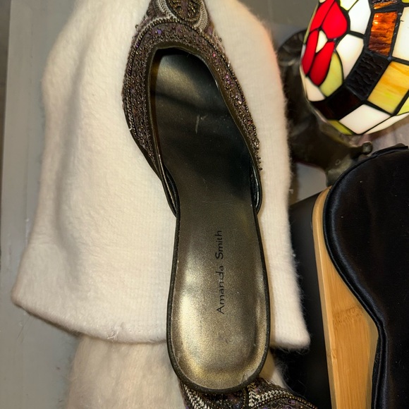 Vintage | Sequin & Beaded Embroidered Olive Green Leather Kitten Heels - Picture 5 of 11